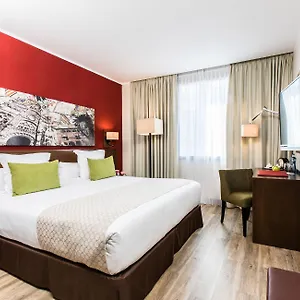 Leonardo Gran Via 3*, Barcellona Spagna